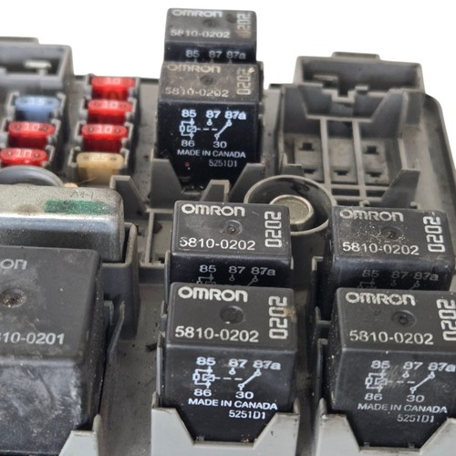 2003 - 2007 Chevrolet Express GMC Savana Fuse Relay Junction 15226192 OEM - Picture 3 of 14