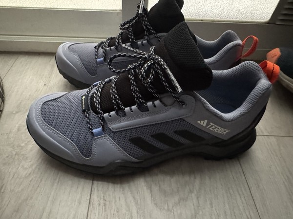 Zapatilla Adidas Terrex Talla 42