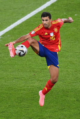 Rodri Spain National Football Team Player Final Match Wall Art - POSTER 20''x30''