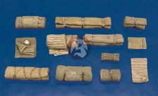 Royal Model 1/35 Tent Packs and Bedrolls No.2 [Resin Diorama Accessory] 071