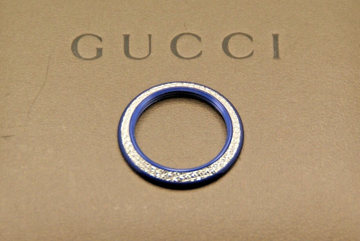 Slicing Open A $1,100 Gucci Bag To See If It's Worth It