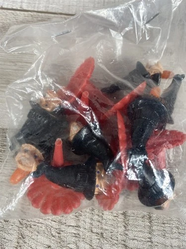 Vintage Lot of 8 Halloween Cake Picks & Cupcake Toppers - Witch Heads - Red Base