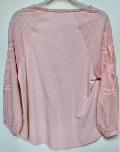Soft Surroundings Les Plumes rosa bestickte Ärmel Henley Bluse Größe Small - Bild 3 von 15