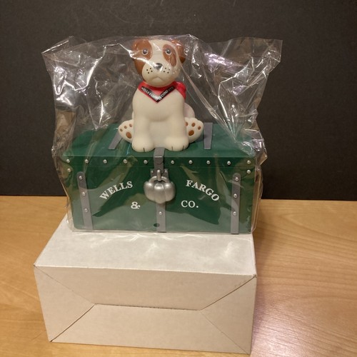 Vtg 2002 Plastic Wells Fargo & Co. Mascot Dog Sitting Treasure Chest Piggy Bank - Picture 3 of 10