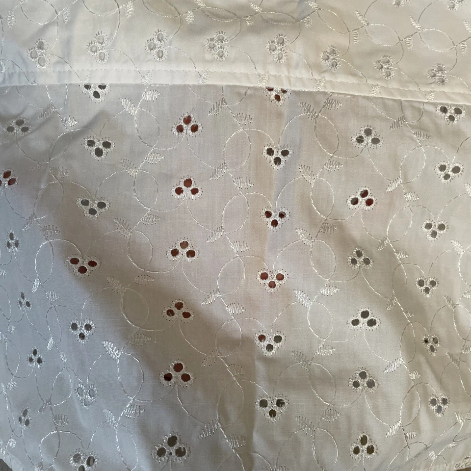 Kelly’s Kids Medium (7-8) Shoulder Tie Top White Eyelet Lace - Image 4 of 4