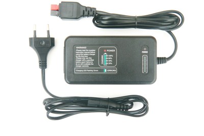Ladegerät für Motocaddy - Vollautomatisch / Nur für Blei-Säure-Batterien