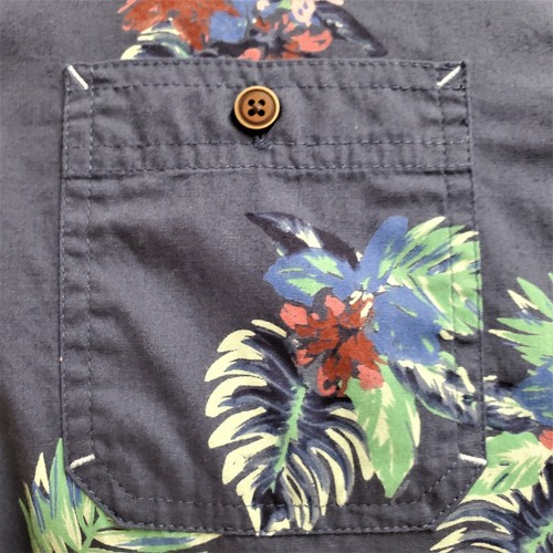 Trademark Company Eighty One Sz M Navy Blue Button Down w/Tropical Flowers - Picture 3 of 7