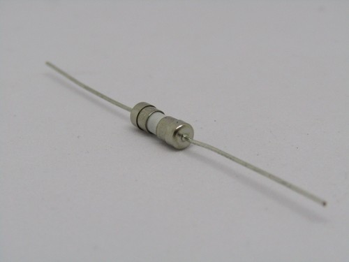 Foot lead Ceramic fuse 0.5A Slow & F0.5A Fast T0.5AL250V T500 3.6x10mm Axial amp - Picture 4 of 21
