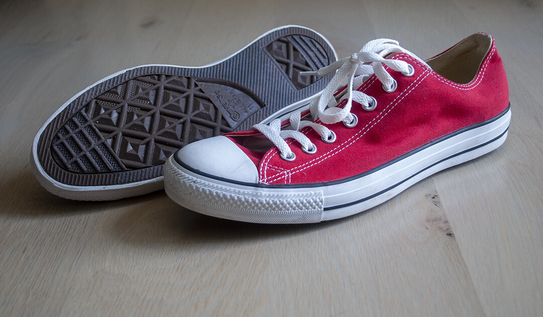 Converse All Star Chuck Taylor Shoes - Men's Size 11 - Red