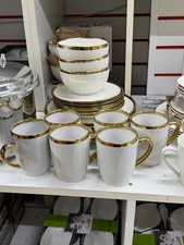 24 PCS White Ceramic Dinner Set Porcelain Dinnerware Set Service for 6 White