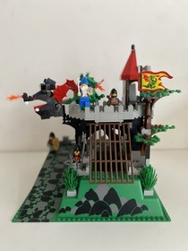 LEGO CASTLE 6082 Fire Breathing Fortress w/ Box Instructions Poster Complete