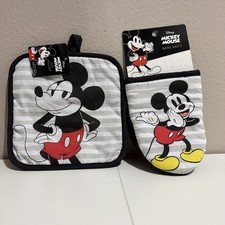 Disney Mickey Mouse Home Kitchen Gray Black Mitt Pot Holders Set Of 2 New