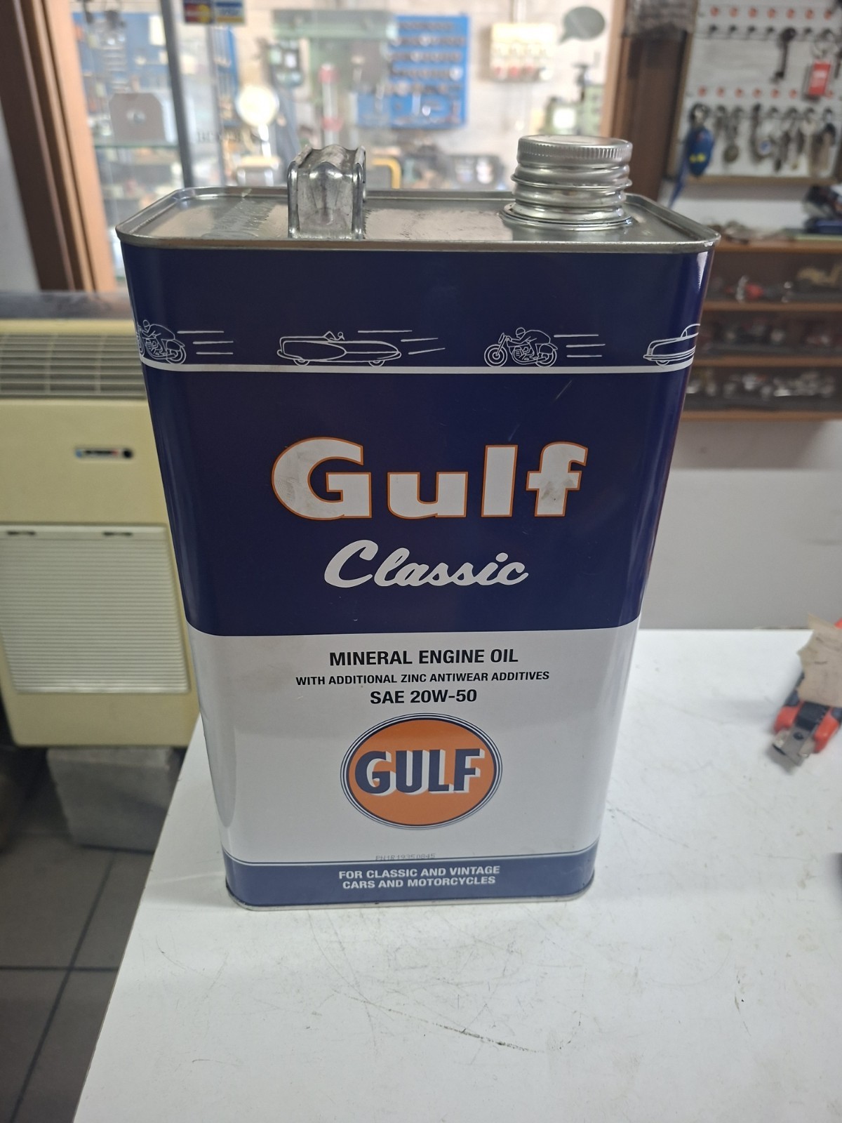 Latta 5 litri olio motore Gulf classic 20w50 vuota