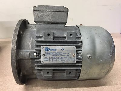 DR Drives Motor Type 71B2 No. 0611-143198 230V 0.75 HP 2760 RPM