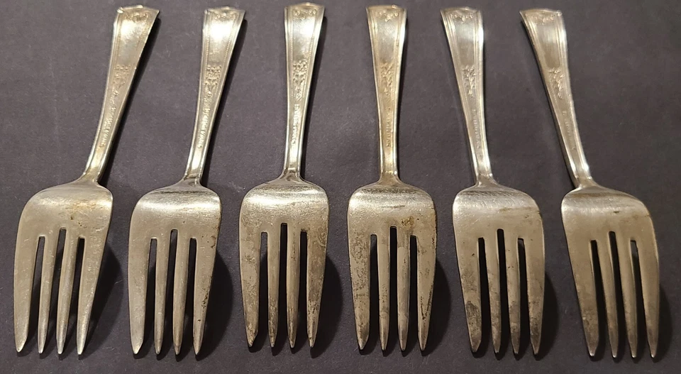 Set of 6, 5.9", 1930s Winfield Silver Plate, Salad Forks. Vintage! Antique! - Image 2 of 4