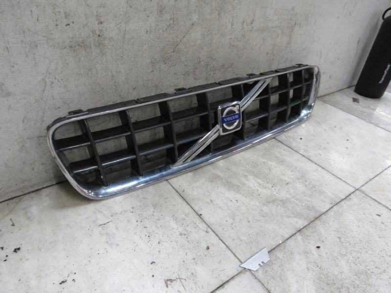 06 07 08 09 10 VOLVO 70 parrilla convertible OEM P# 86203437 Foto 3 de 4