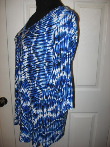 Karen Kane, blau & weiß Batik, Viskose/Elasthan Strick, Tunika, V-Ausschnitt, 3/4 Slv, 0X - Bild 4 von 9