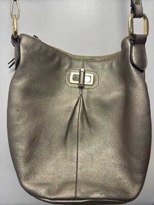 B. Makowsky Metallic  Antique Gold Leather Crossbody Bucket Turn Lock #32