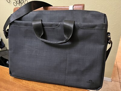 Black RIVACASE Germany Notebook-Tasche 43.9 cm (17.3) Laptop Briefcase Bag