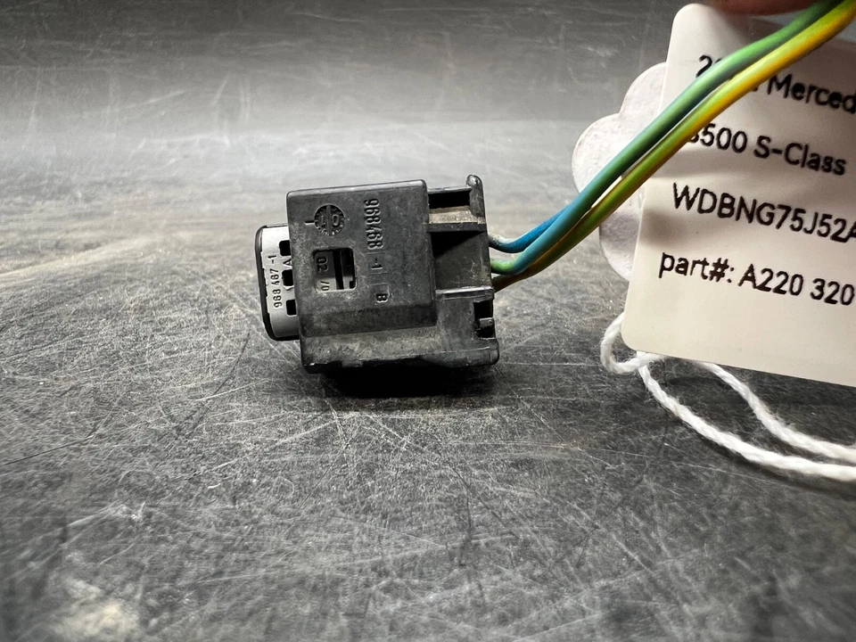 00-06 Mercedes-Benz S500 Clase S OEM Válvula de suspensión neumática Coleta Arnés de cables Foto 3 de 4