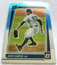 2021 Donruss Optic Baseball Deivi Garcia New York Yankees Blue & White RC #54