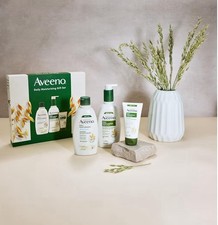 Aveeno Daily Moisturising Gift Set Body Wash Lotion Hand Cream Dry Skin