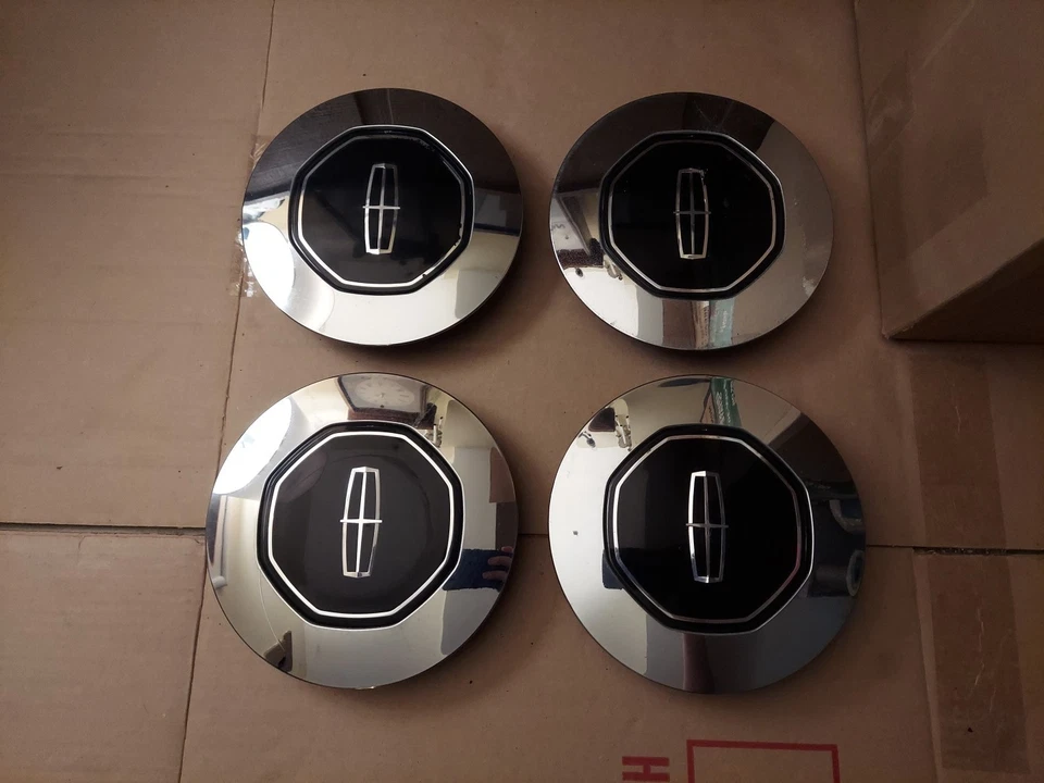 Juego de 4 tapas centrales cromadas de 8 radios llanta 16" Lincoln Town Car 1996-97 OEM raro Foto 4 de 4