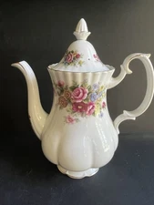 Vintage Richmond Royal Albert Chelsea Garden White  Teapot / Coffee Pot
