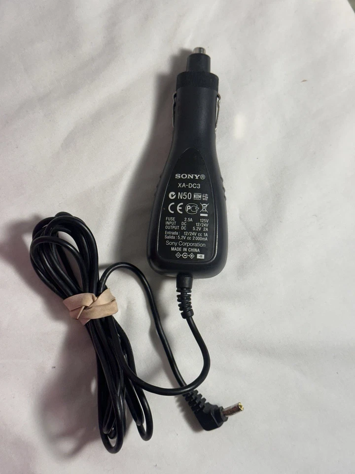 Adaptador de batería de coche Sony XA-DC3 5,2 V 2000 mA cargador CC (punta dañada) sin probar Foto 3 de 4