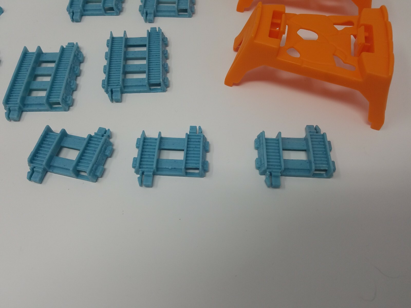 trackmaster blue mountain track bucket