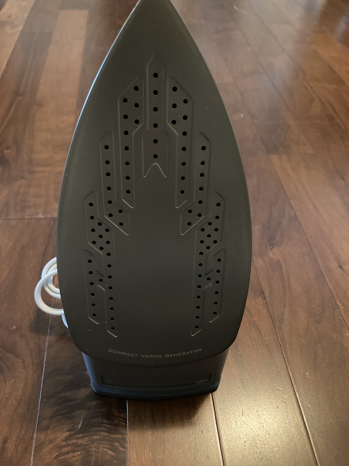 Reliable Velocity Steam Iron 200IR 1800 Watt
