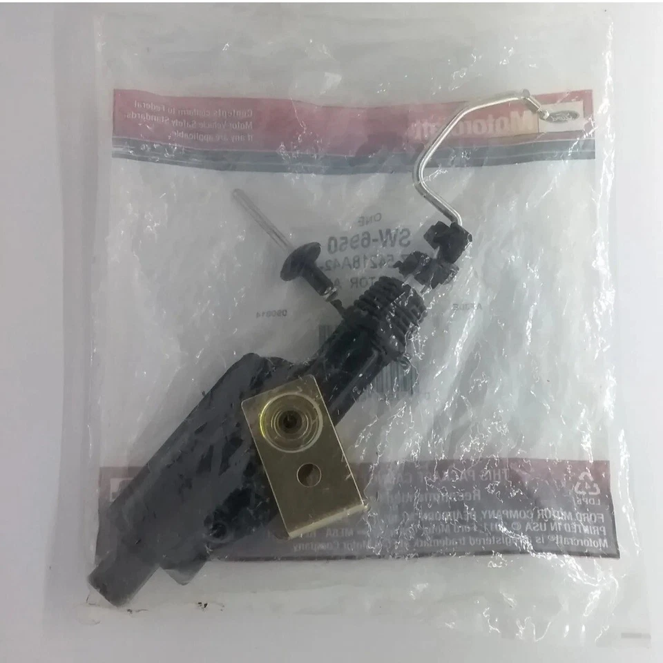 Front Door Lock Actuator Assembly Motorcraft SW-6950 Compatible With Ford  - Image 4 of 4