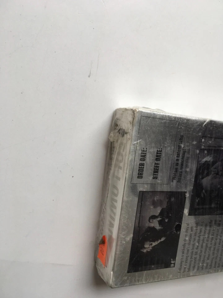 Following (VHS, 2001) - Image 3 of 4