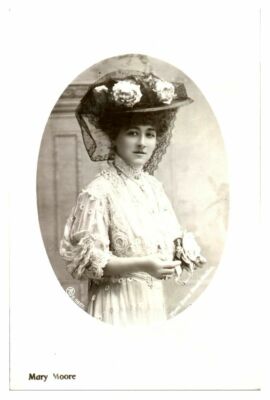 Antike RPPC monochrome Postkarte Mary Moore Schauspielerin Bühne Musikhalle