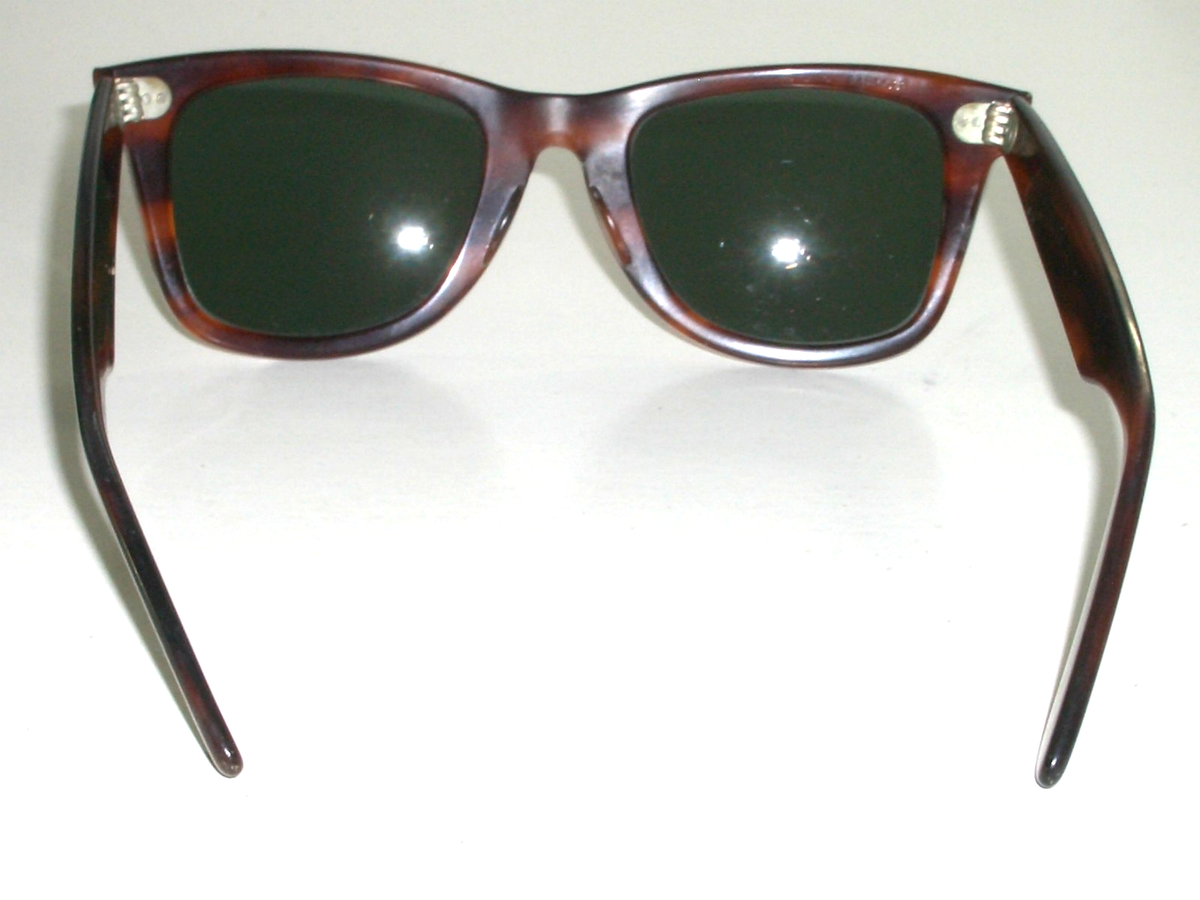 VINTAGE B&L RAY-BAN USA L2052 G15 THICK ACETATE TORT WAYFARERS