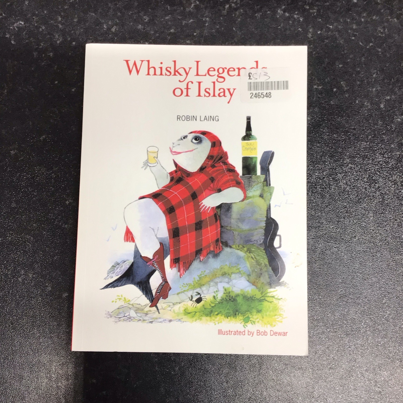 Whisky Legends of Islay by Robin Laing (Paperback Book)