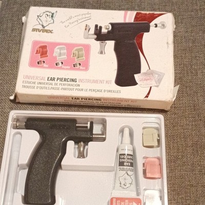 Studex Universal Ear Piercing Instrument Kit w/ Gun & Ear Care Gel Black A1 R995