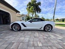 2016 Arctic White Chevrolet Corvette   | C7 Corvette Photo 1