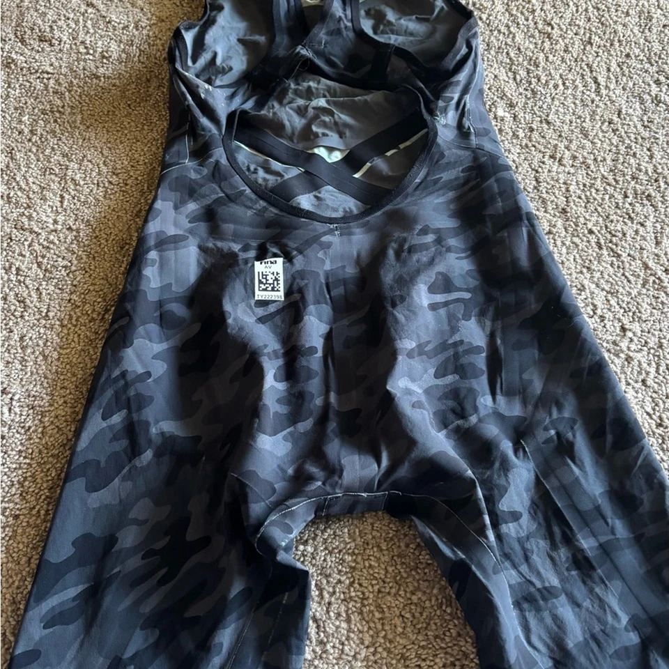 TYR Venzo Tech Suit - Camo Open Back - Size 26 - Image 3 of 4
