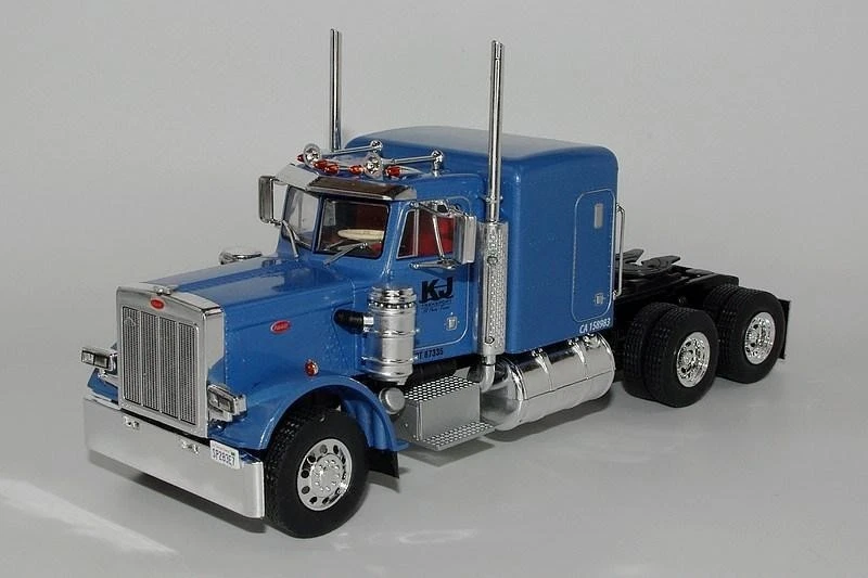 IXO/ALTAYA 1/43 Peterbilt 359 (KJ Transport) 1984 "Fast&Furious" US truck+traile - Immagine 4 di 4