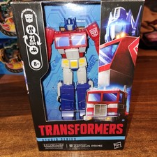 Transformers Age of the Primes series Deluxe Class Optimus Prime NEW