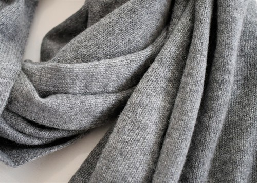 $300 Nueva Bufanda Tejida CACHEMIRA EN CACHEMIRA Gris brezo 100% CACHEMIRA Tejida GRAN TAMAÑO - Imagen 3 de 7