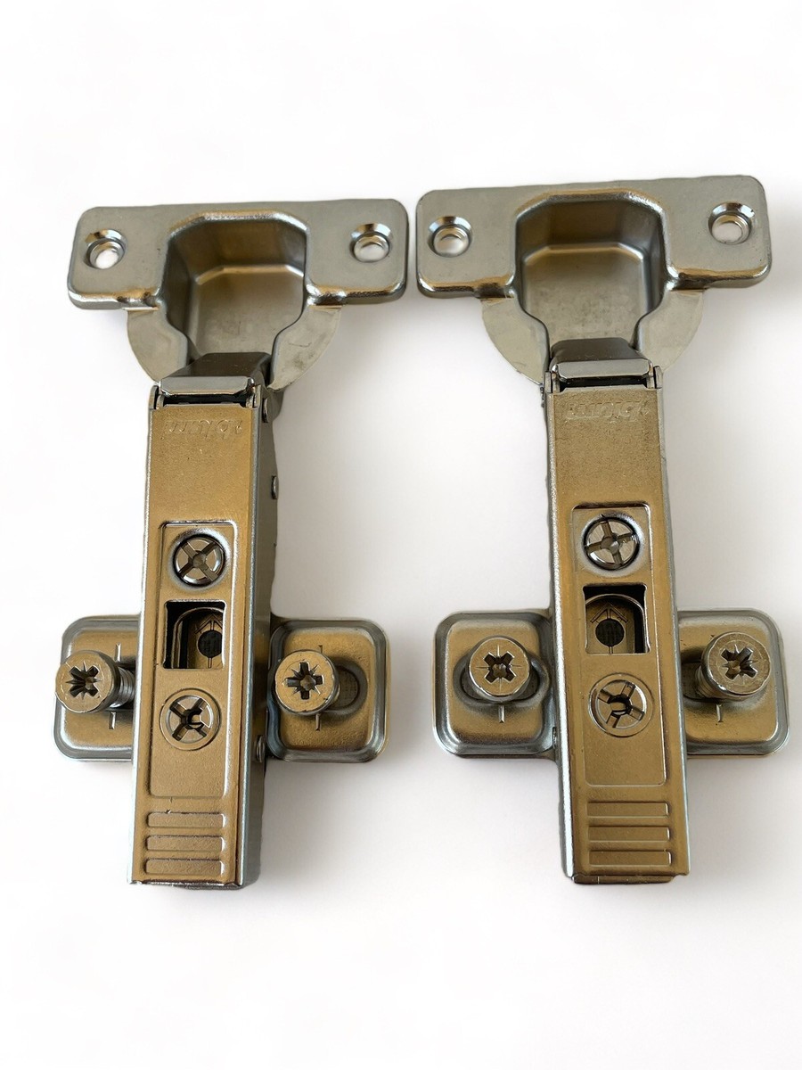 Lot/2 BLUM CABINET HINGE 74.155-01.01 Self Close W/Quick Release 