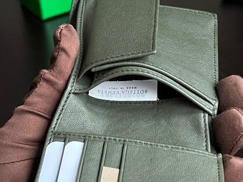 BOTTEGA VENETA BI-FOLD INTRECCIATO LEATHER WALLET MILITARY GREEN HAND MADE NEW - Picture 11 of 14