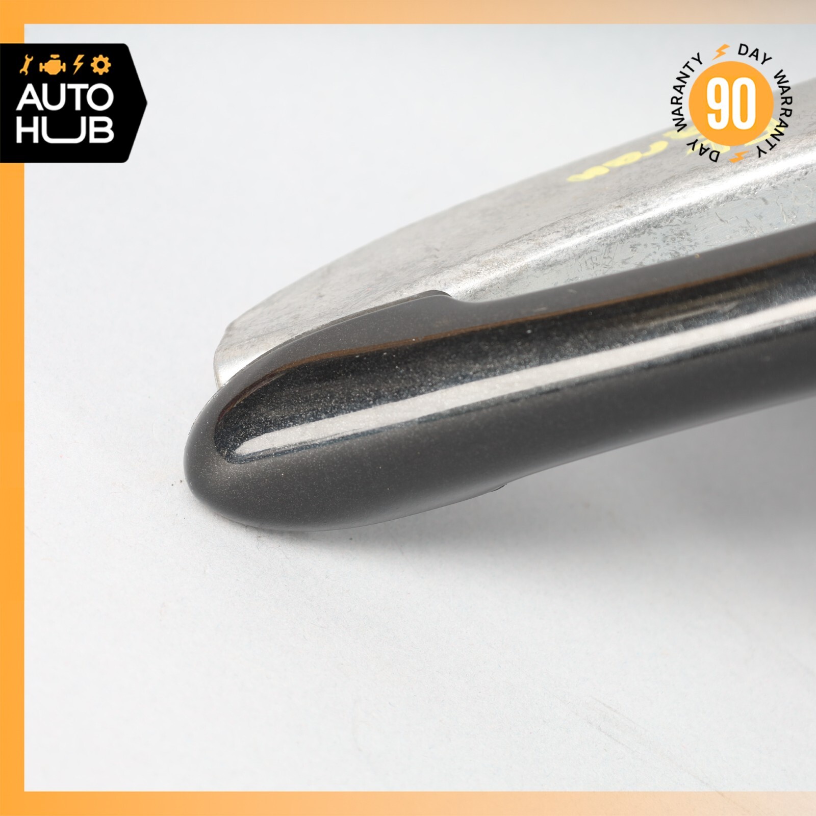 08-19 Maserati GranTurismo M145 Front Left Side Exterior Door Handle OEM