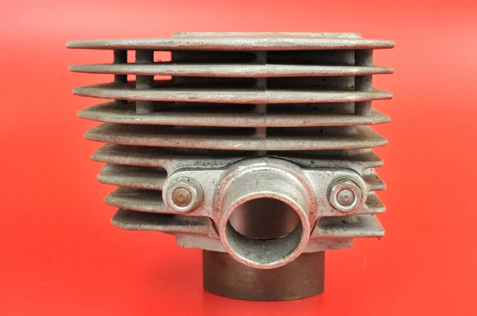 Kawasaki H1 500 1969-1973 cilindro izquierdo jarra barril pote extremo superior principios 61 mm Foto 3 de 4