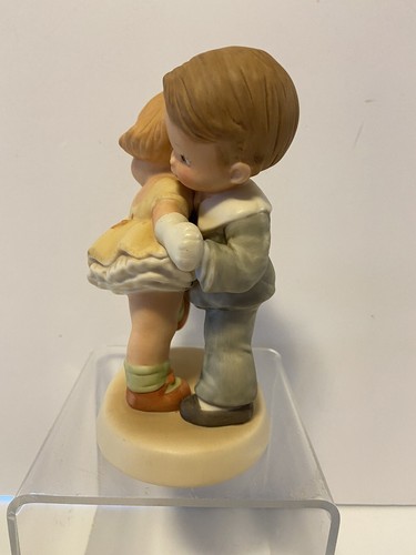 Memories of Yesterday We's Happy How's Yourself Dancing Boy Girl Figure Attwell - Picture 3 of 6
