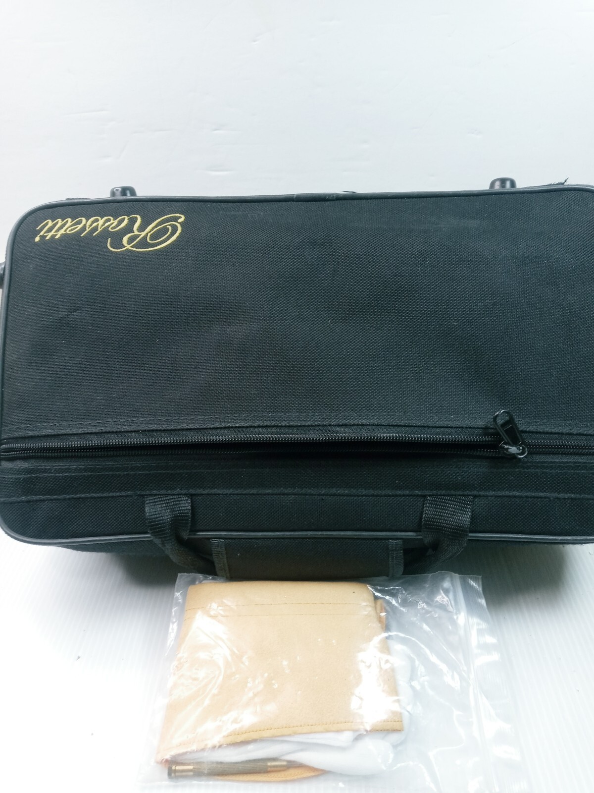 Rossetti Clarinet Wood Grain Black w/ Vandoren 5RV Mouthpiece & Case