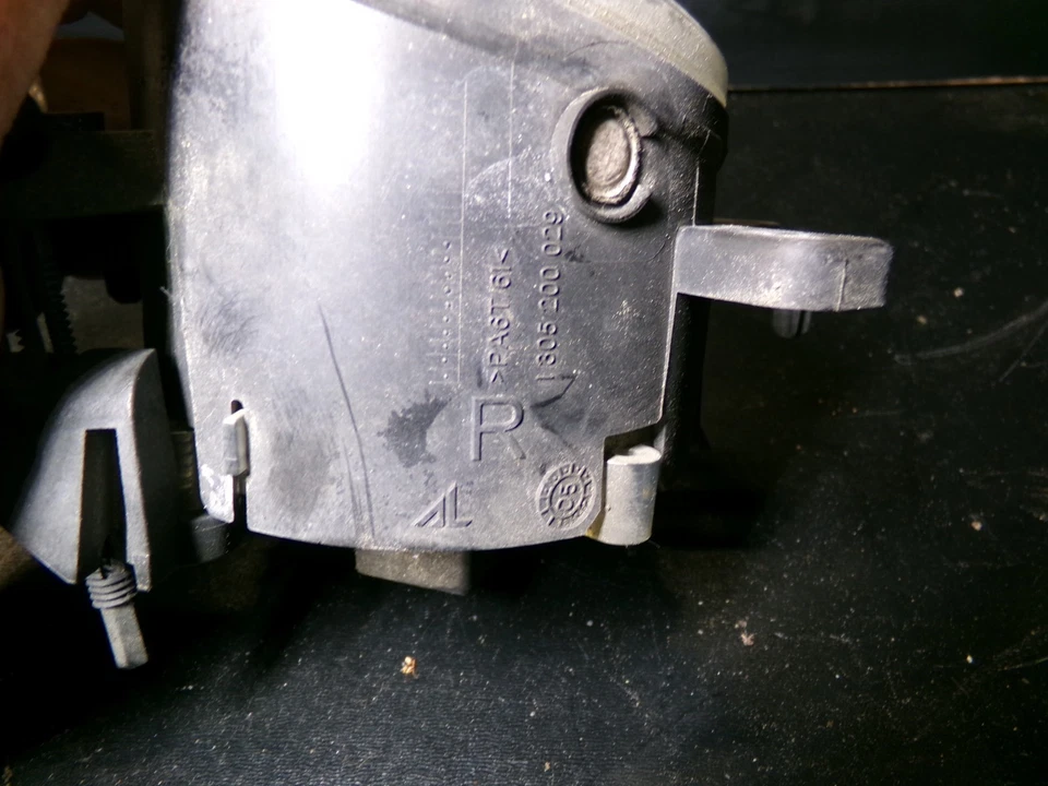 Faro antiniebla delantero derecho a 2518200856 06-13 mercedes-benz w251 r350 r320 ml500 Foto 4 de 4