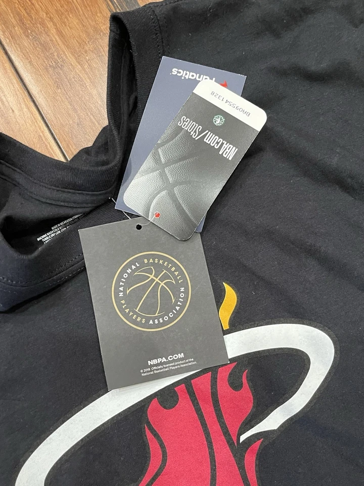 NUEVO CON ETIQUETAS Camisa Negra Fanatics Miami Heat Para Hombre Talla L Grande 22 Mayordomo NUEVA Foto 4 de 4